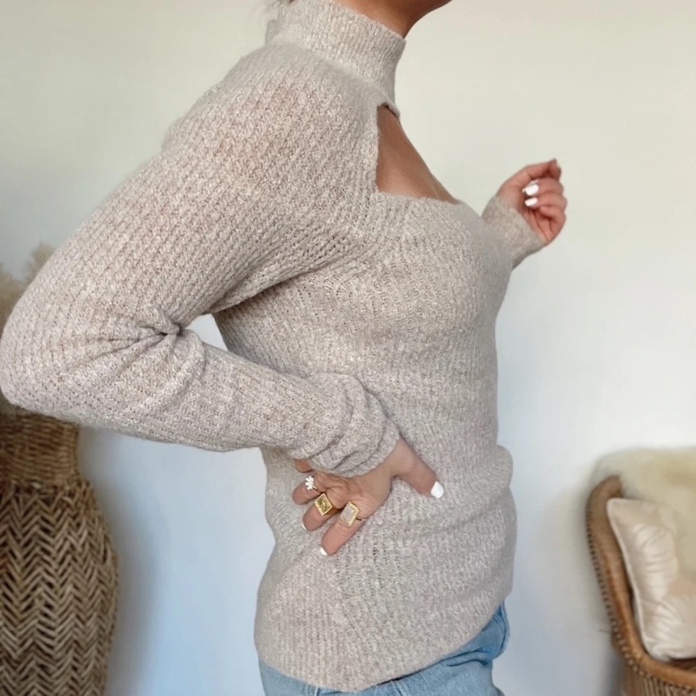 Beige Knit Cut Out Sweater - New - Picture 4 of 5